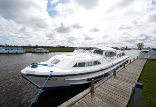 Sapphire Light - Herbert Woods Cruisers